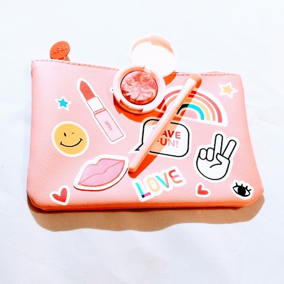 New Unused Ipsy Makeup/Accessories Bag,Ciate Of London Eyeshadow, Makeup Brush - Picture 4 of 6